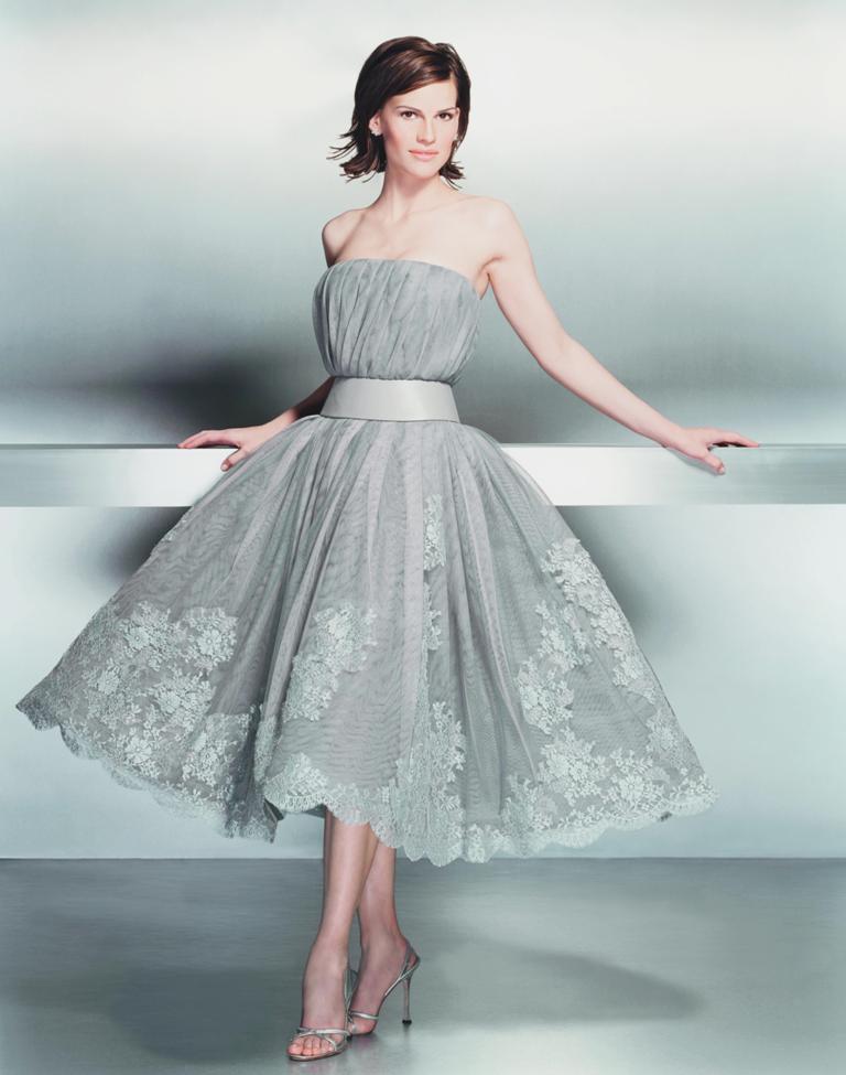 Hillary Swank in Gorgeous Matth...